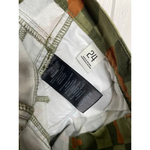 Urban Outfitters BDG Checkered Chessboard Cargo Carpenter Pants Size 24 - Picture 10 of 10